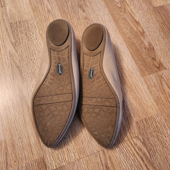 Nude flats - Picture 2 of 2